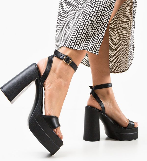 Botinelli Сандали на ток Ward Черни