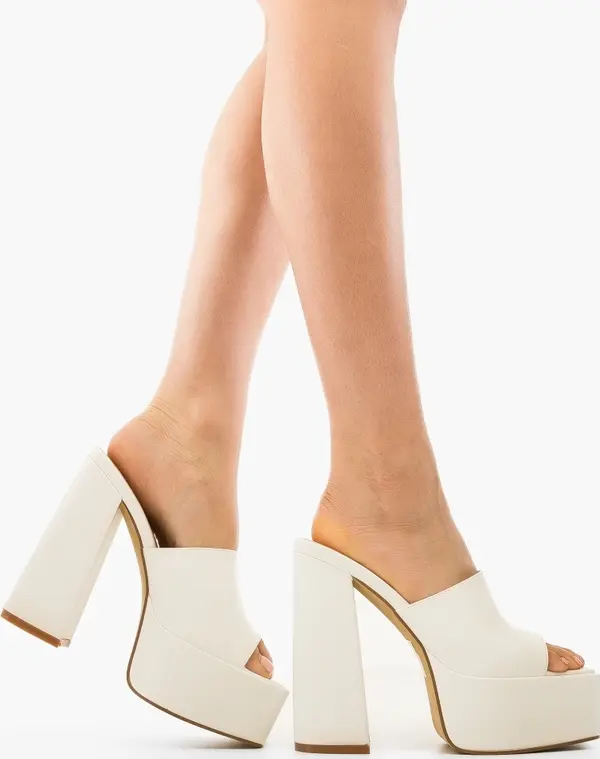 Ali Сандали на ток Yasir Бели