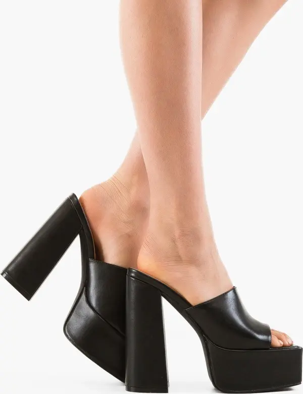 Ali Сандали на ток Yasir Черни