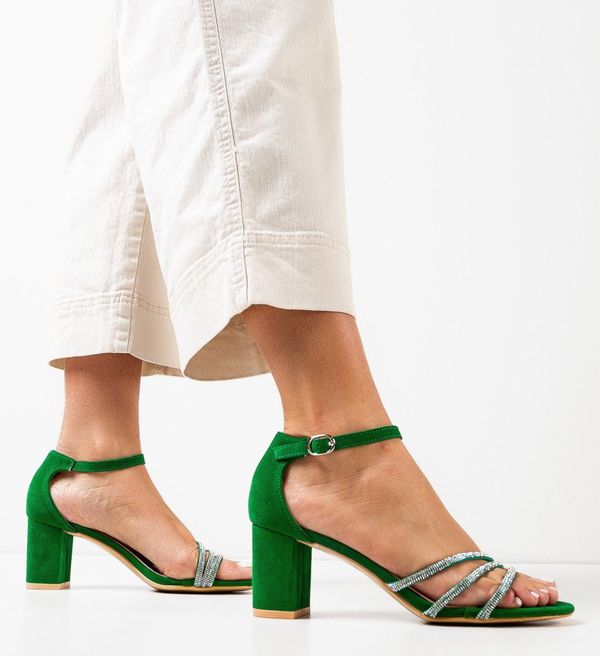 Hebe Сандали на ток Yunus Зелени