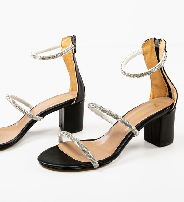 Wow Shoes Сандали на ток Zaxa Черни