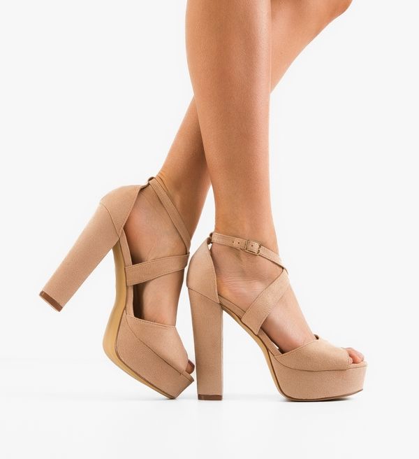 Tony Сандали на ток Zikom Бежов