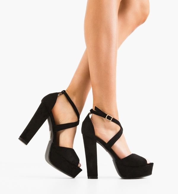 Tony Сандали на ток Zikom Черни