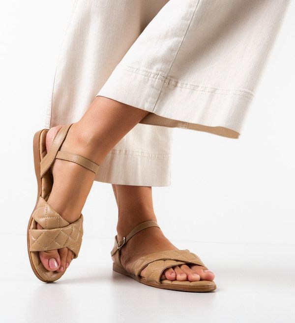 Hebe Сандали Okuma Бежов