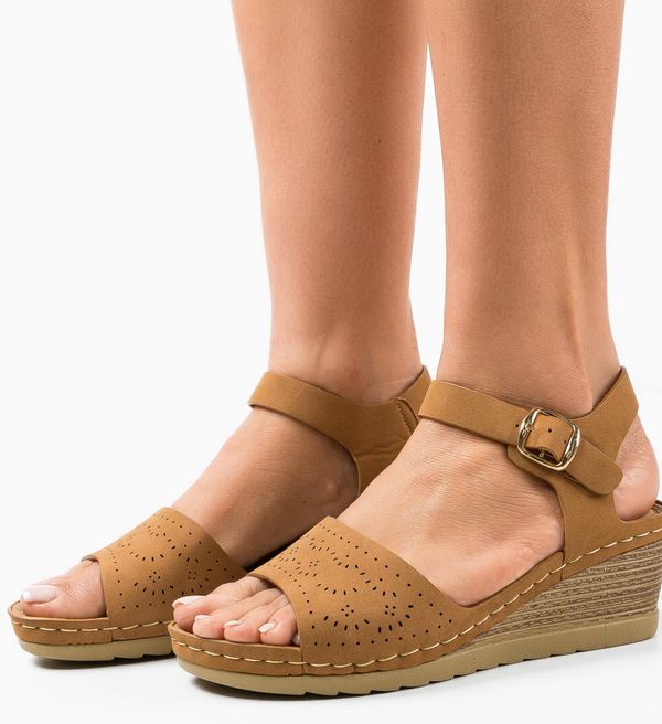 Botinelli Сандали Padmor Камел