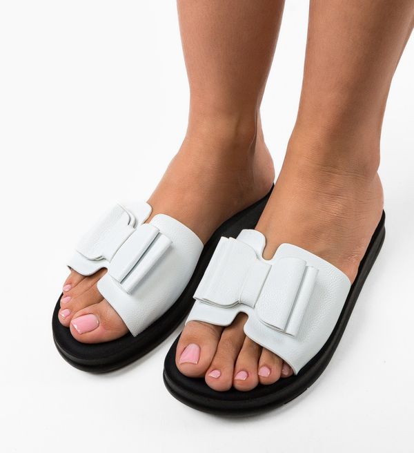 Zoha Сандали Pallavi Бели