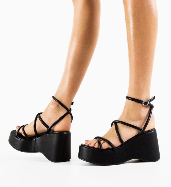 Mei Сандали Pavelka Черни