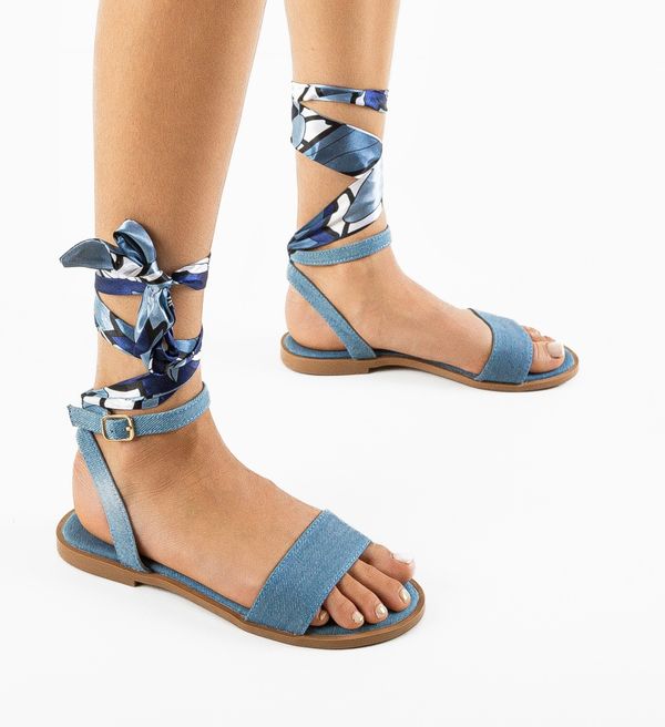 Ali Сандали River Сини