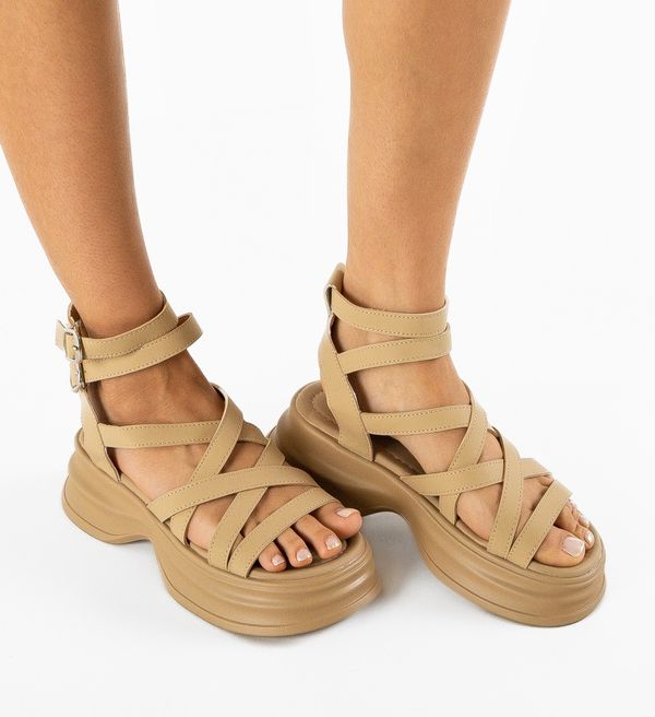 Zoha Сандали Seong Бежов