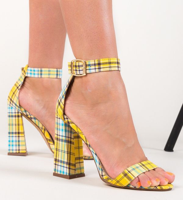 Botinelli Сандали Titony Жълти