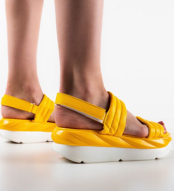 Mei Сандали Tratup Жълти