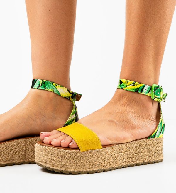 Wow Shoes Сандали Ursec Жълти