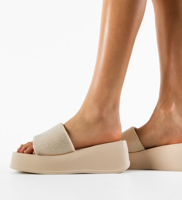 Mei Сандали Vanders Бежов