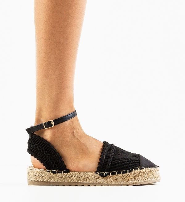 Ali Сандали Zupan Черни