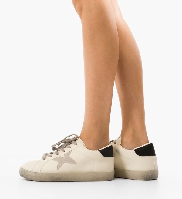 Ali Спортни Abia Бели