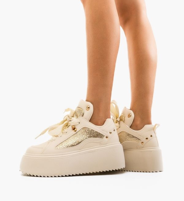 Ali Спортни Adetoku Бежов