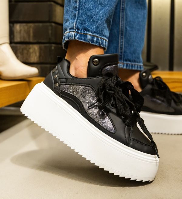 Ali Спортни Adetoku Черни