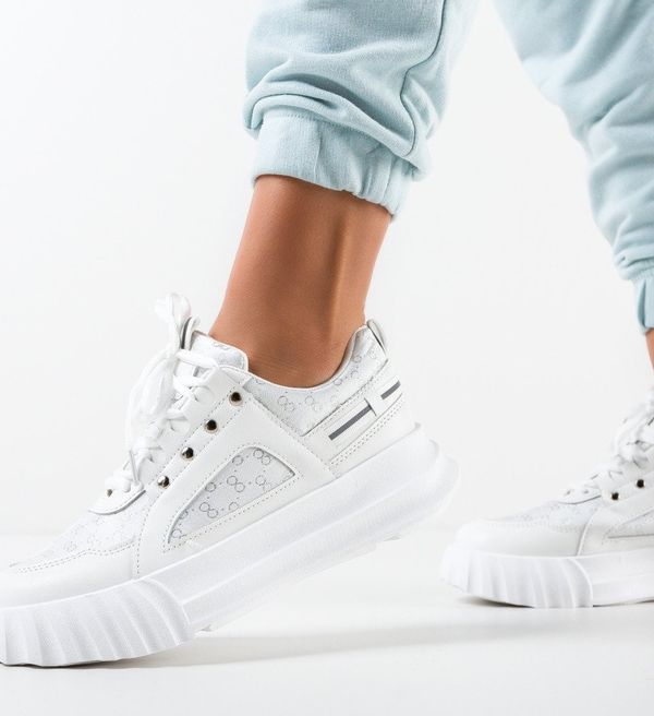 Ali Спортни Aditya Бели