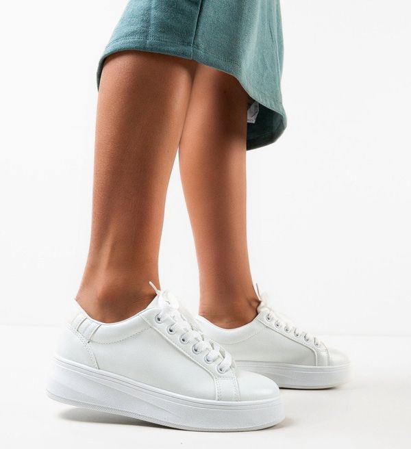 Maria Спортни Ahmed 2 Бели