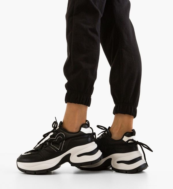 Ali Спортни Arjun Черни