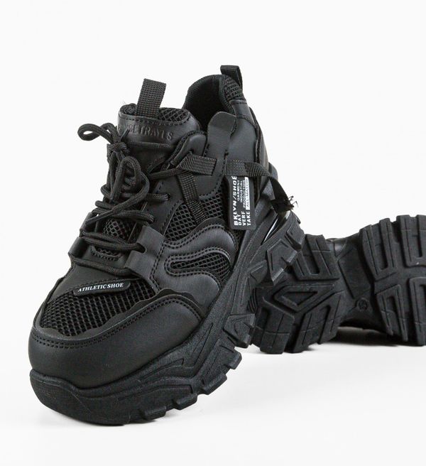 Tony Спортни Athletic Черни