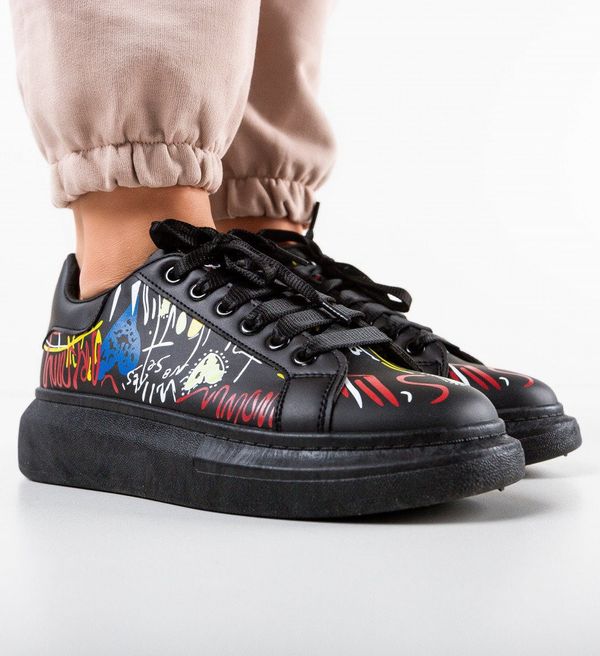 Maria Спортни Bigmak Черни