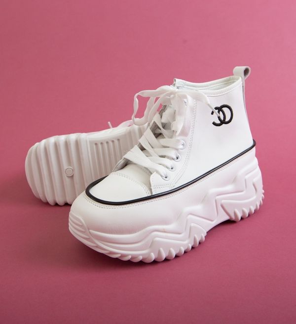 Maria Спортни Bryta Бели