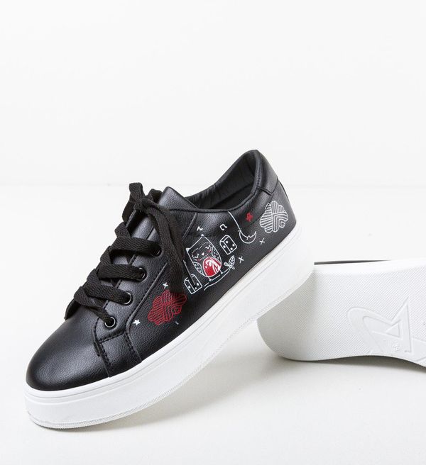 Maria Спортни Bufny Черни