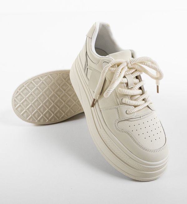 Mei Спортни Buterlip Бели