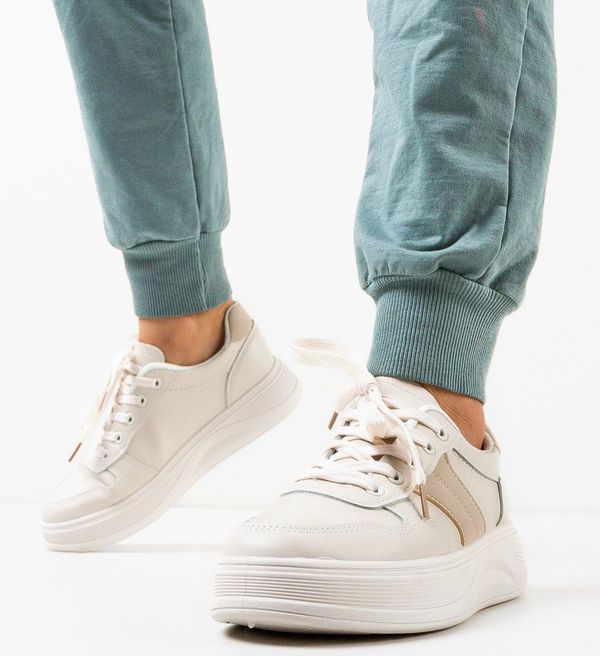 Mei Спортни Callum Бежов