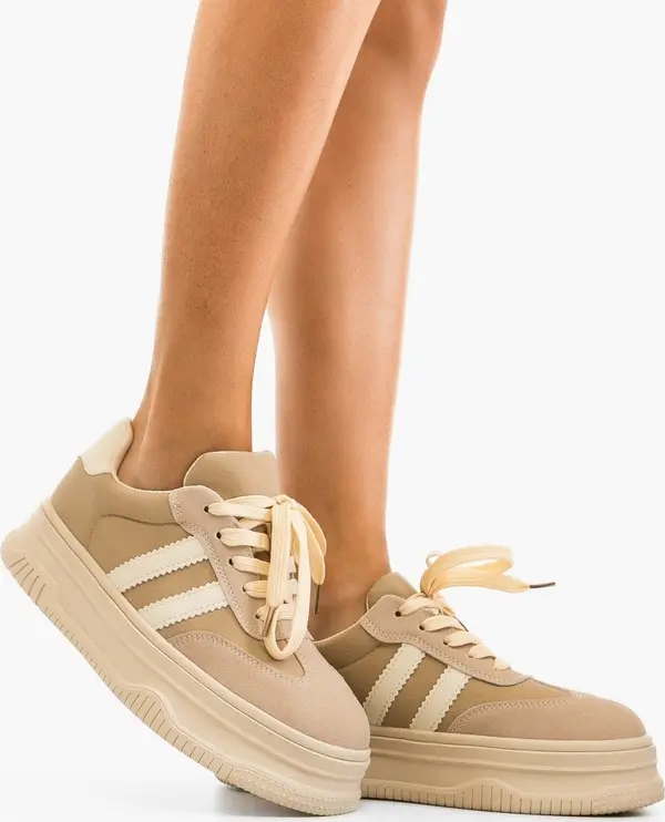 Zoha Спортни Carlas Бежов