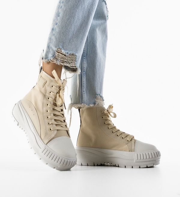 Cristina Спортни Chun Бежов