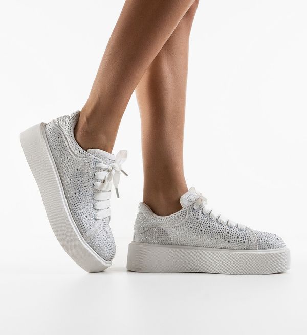 Carolie Спортни Cilla Бели