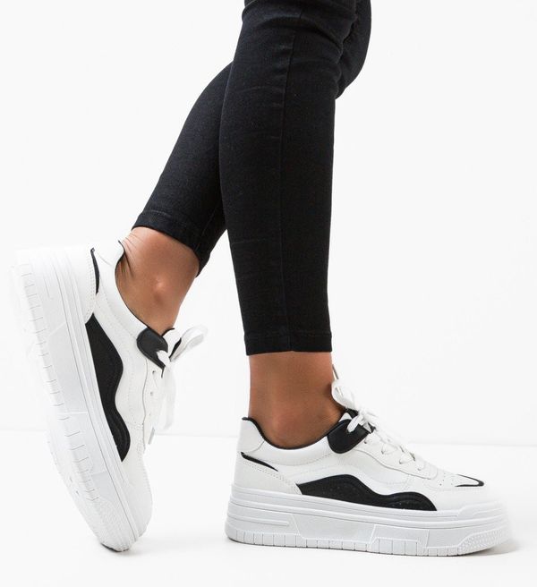 Maria Спортни Conor 3 Бели