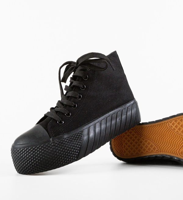 Ali Спортни Downs Черни