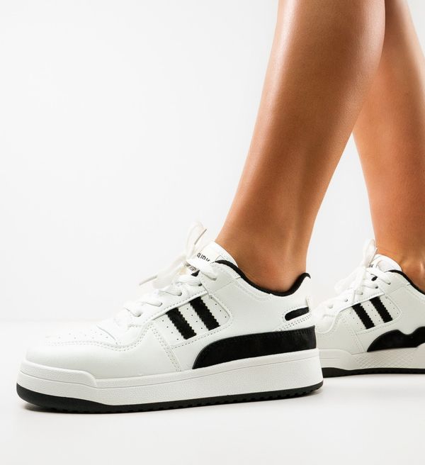 Zoha Спортни Eator 2 Бели