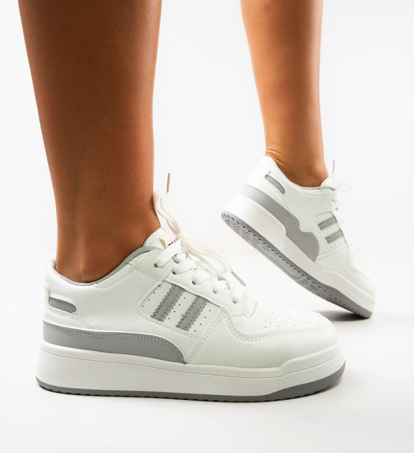 Zoha Спортни Eator 3 Бели