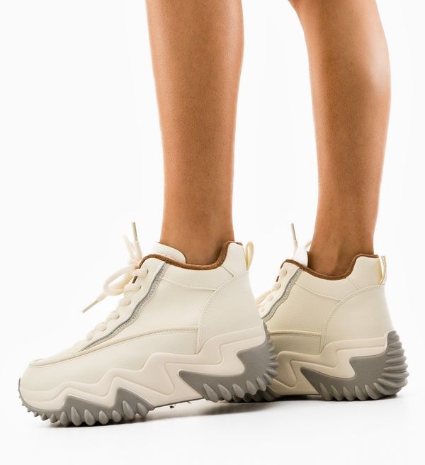 Maria Спортни Ergyna Бежов