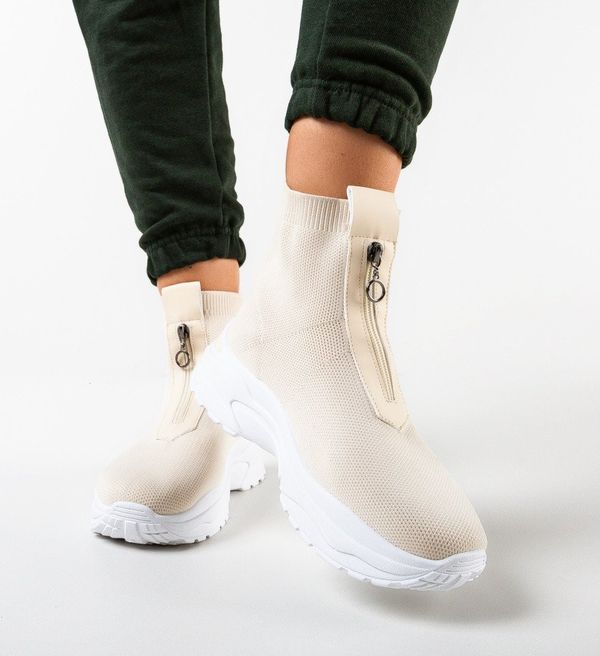 Ali Спортни Eshan Бежов