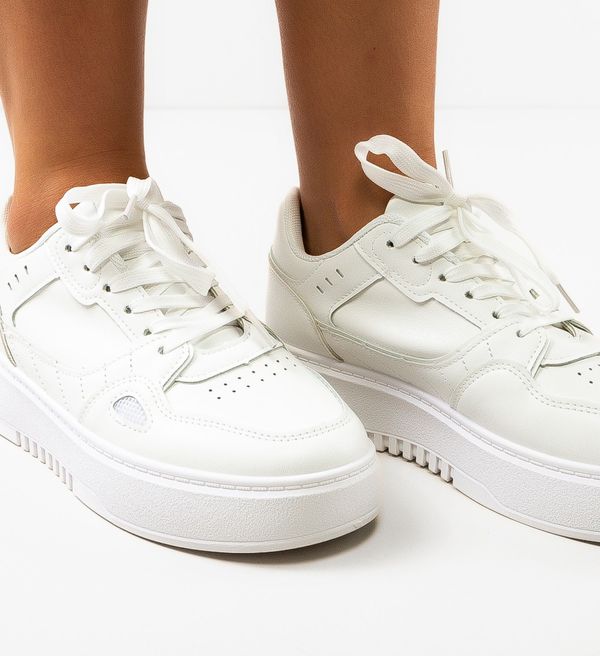 Ali Спортни Faarax Бели