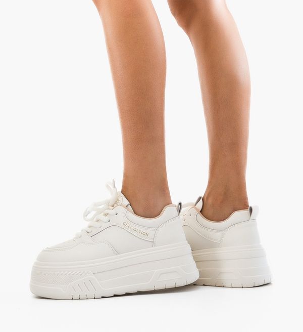 Tony Спортни Farai Бели