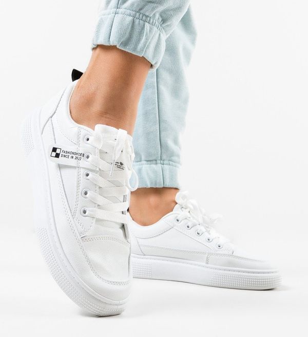 Tony Спортни Fino 2 Бели