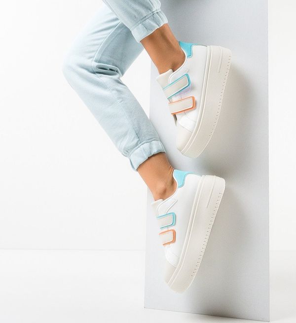 Ali Спортни Floyd Бежов