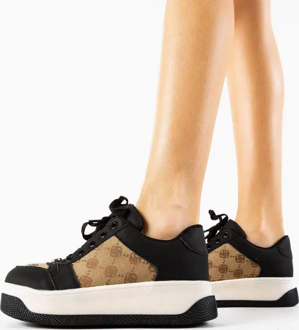 Zoha Спортни Guett Каки