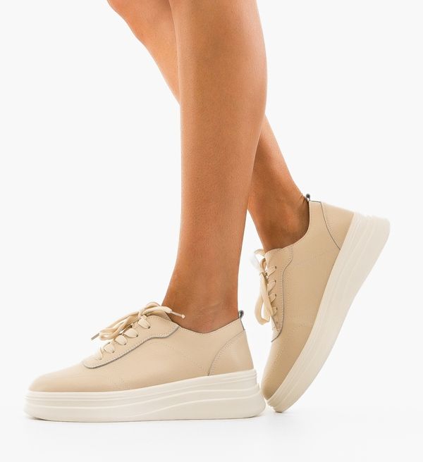 Angel Blue Спортни Haley Бежов