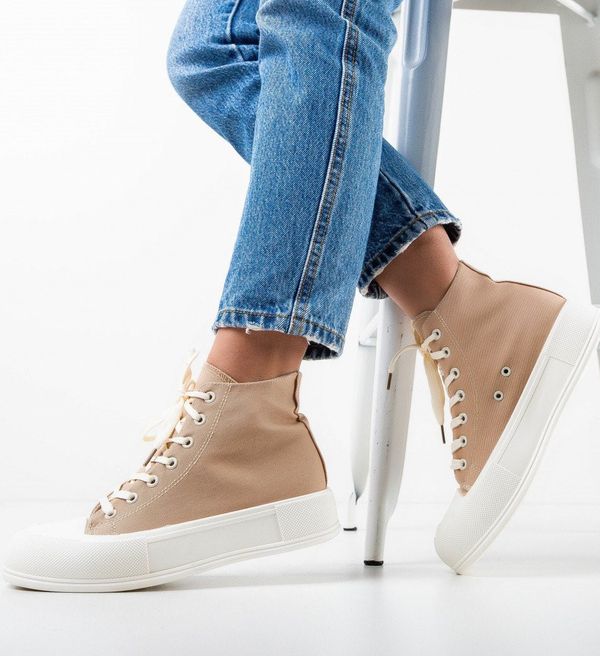 Ali Спортни Hatfield Бежов