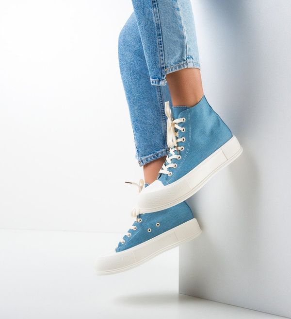 Ali Спортни Hatfield Сини