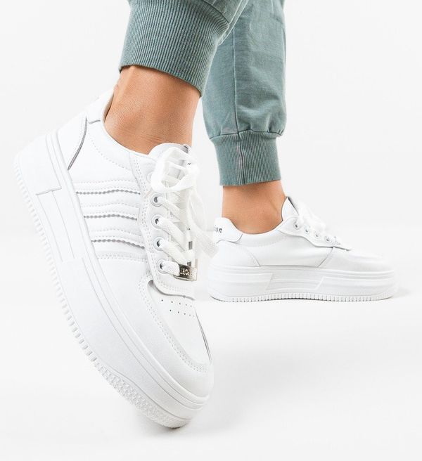 Tony Спортни Hiram Бели