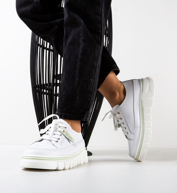 Angel Blue Спортни Holman Бели