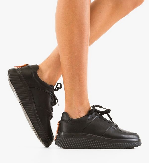 Angel Blue Спортни Honney Черни